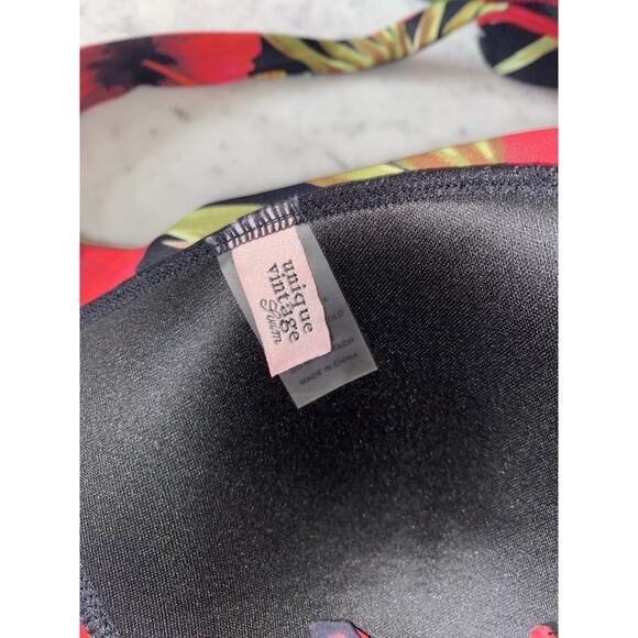 Unique Vintage Swimsuit Top Only 2XL Black Red Halter Hawaiian Tropical - Picture 6 of 7